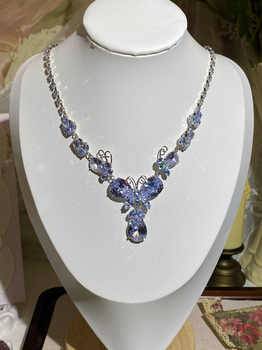 Éclat Butterfly Pear-Cut CZ Necklace