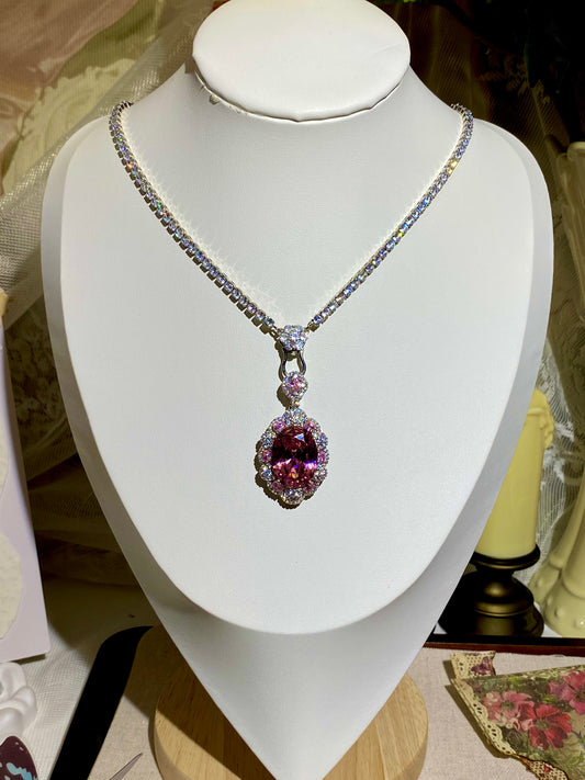 Éclat Rosé Oval CZ Necklace