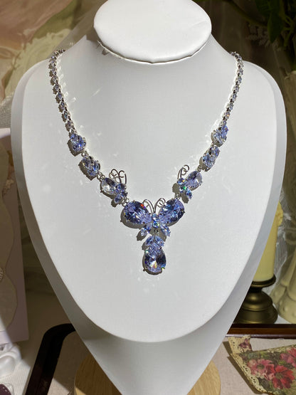 Éclat Butterfly Pear-Cut CZ Necklace