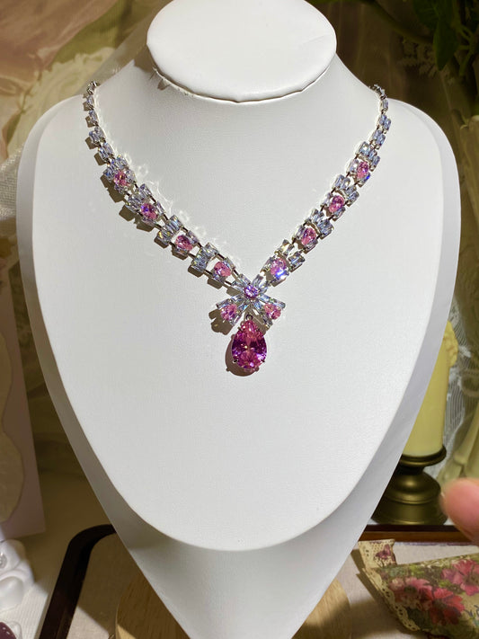 The Rose Larme Necklace